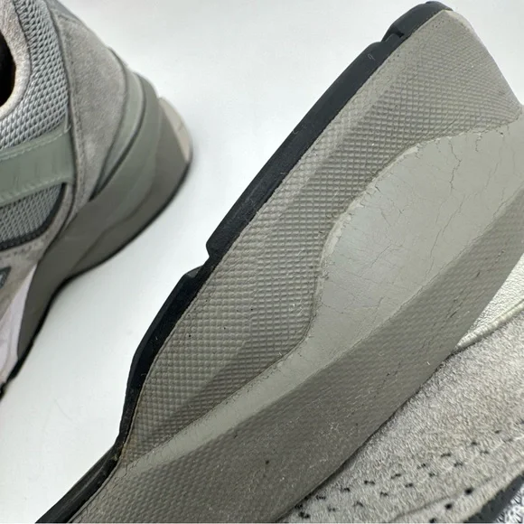 New Balance Grey Mesh Suede 990v5 Sneakers